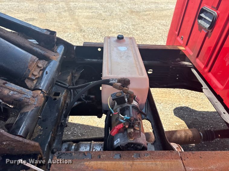 image for item EG6164 2012 Ford F350 Super Duty dump bed pickup truck