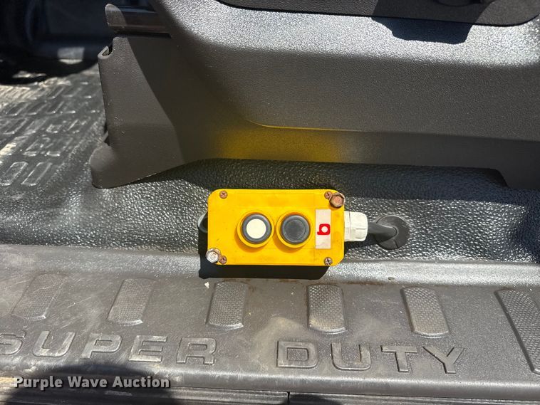 image for item EG6164 2012 Ford F350 Super Duty dump bed pickup truck