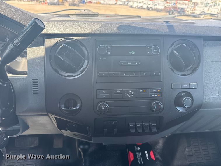 image for item EG6164 2012 Ford F350 Super Duty dump bed pickup truck