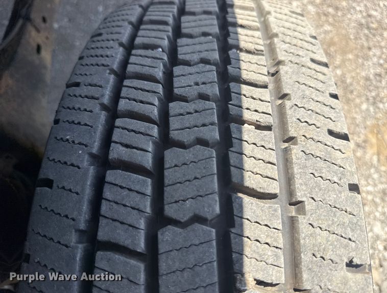 image for item EG6164 2012 Ford F350 Super Duty dump bed pickup truck