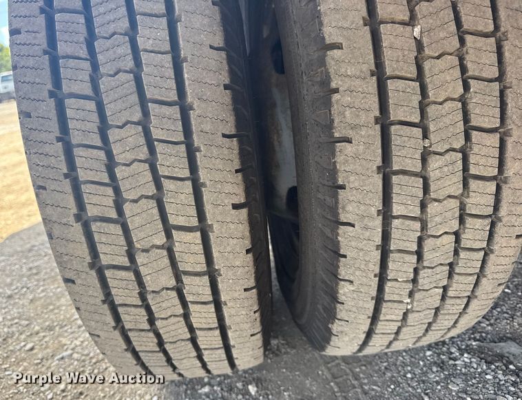 image for item EG6164 2012 Ford F350 Super Duty dump bed pickup truck