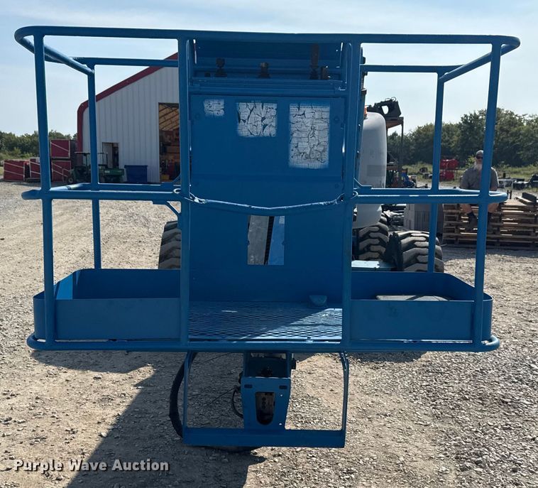 image for item EG8239 2002 Genie Z-45/25 boom lift