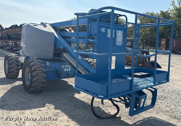 image for item EG8239 2002 Genie Z-45/25 boom lift