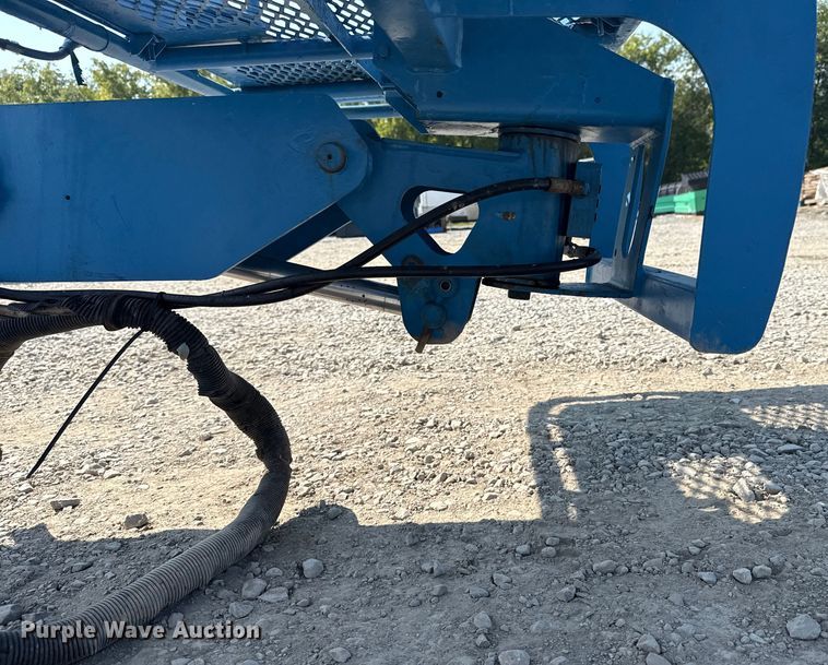 image for item EG8239 2002 Genie Z-45/25 boom lift