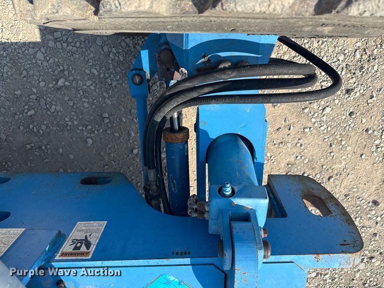 image for item EG8239 2002 Genie Z-45/25 boom lift