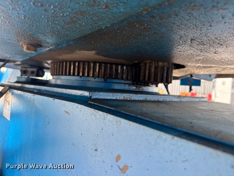 image for item EG8239 2002 Genie Z-45/25 boom lift