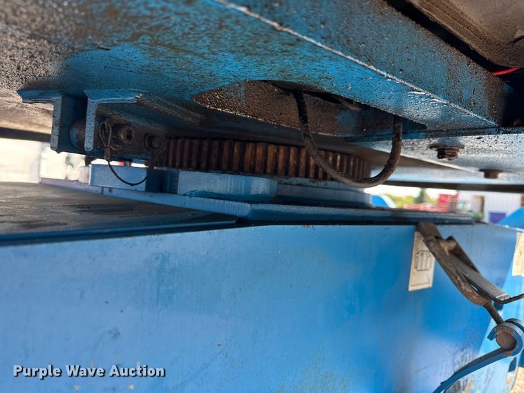 image for item EG8239 2002 Genie Z-45/25 boom lift