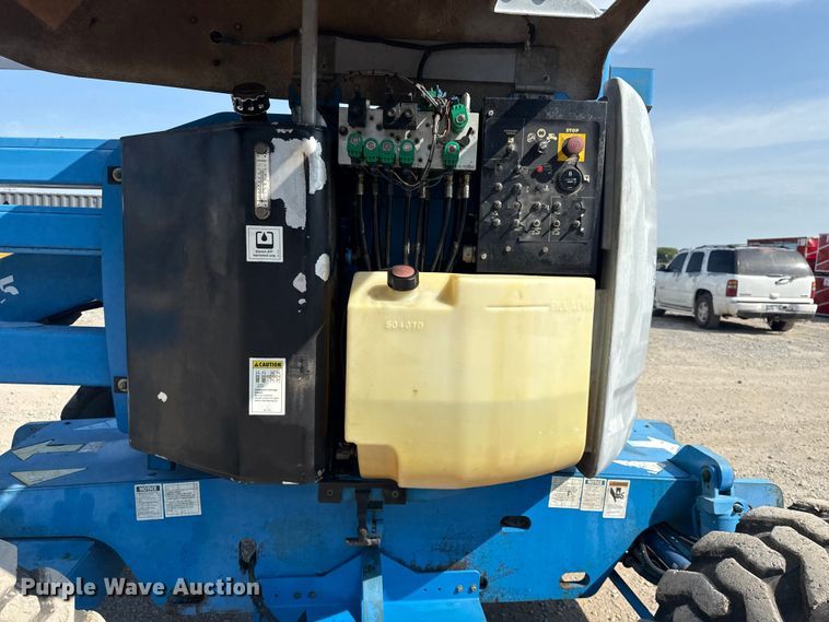 image for item EG8239 2002 Genie Z-45/25 boom lift