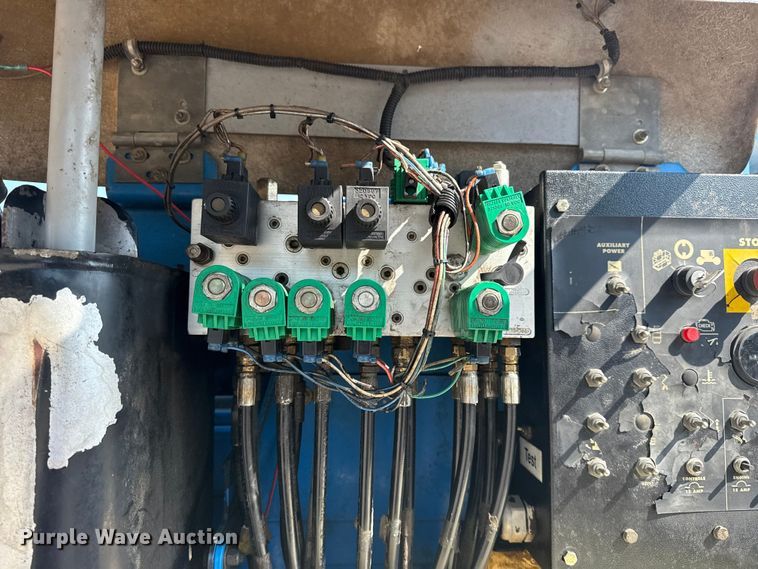 image for item EG8239 2002 Genie Z-45/25 boom lift