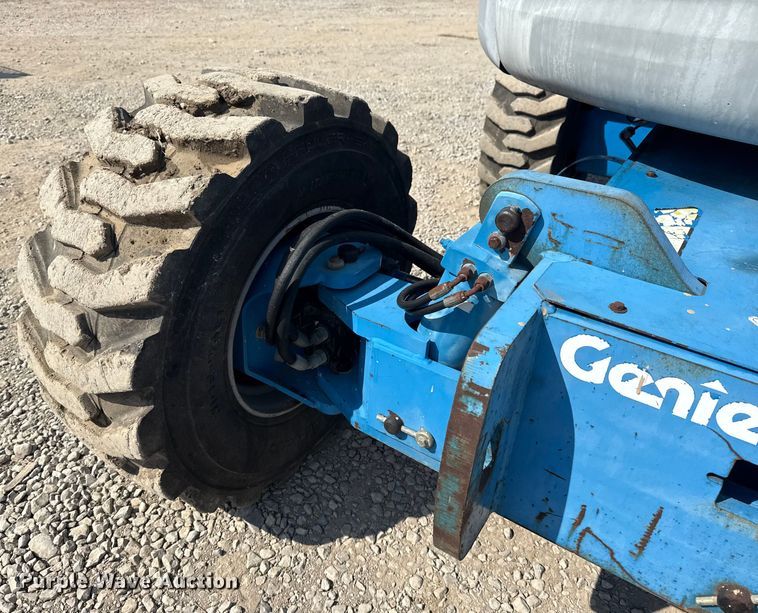 image for item EG8239 2002 Genie Z-45/25 boom lift