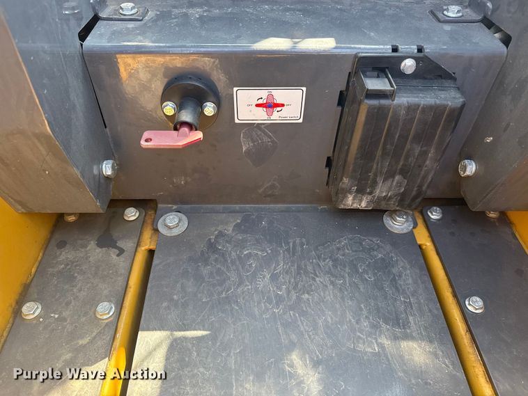 image for item EG8240 2024 CFG Industrial KRW233 skid steer loader