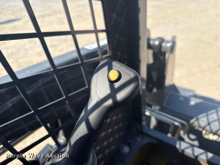 image for item EG8240 2024 CFG Industrial KRW233 skid steer loader