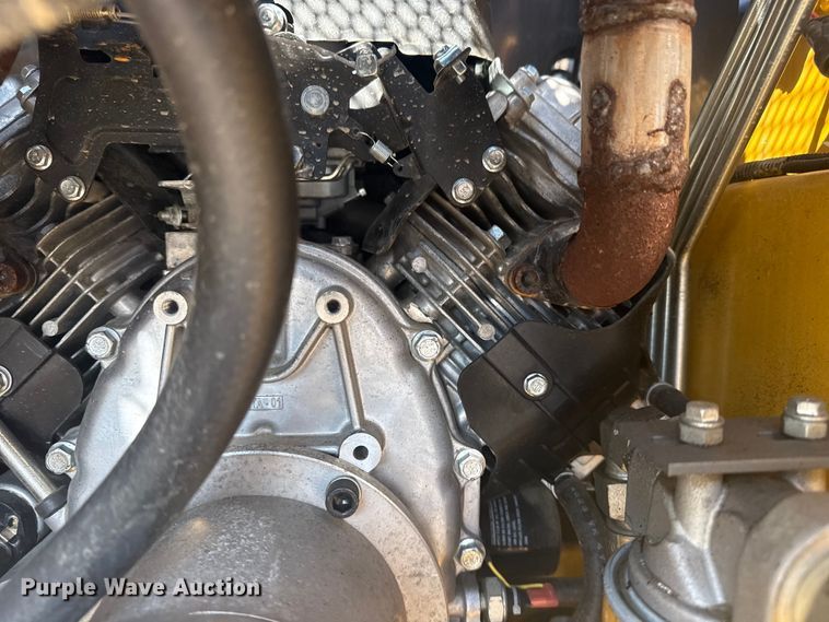 image for item EG8240 2024 CFG Industrial KRW233 skid steer loader