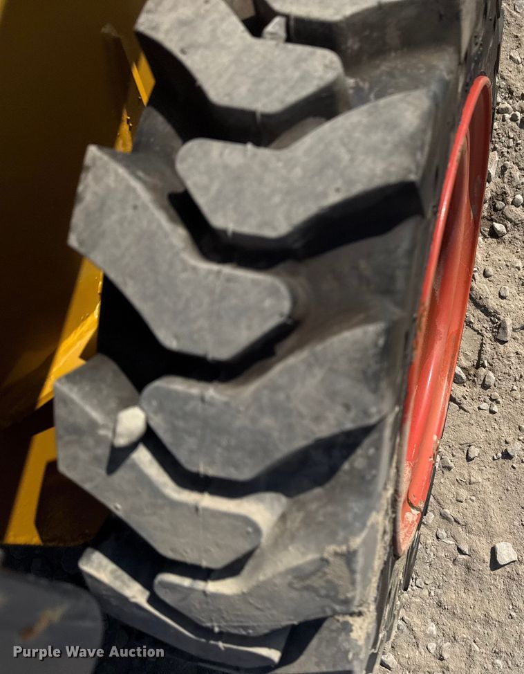 image for item EG8240 2024 CFG Industrial KRW233 skid steer loader