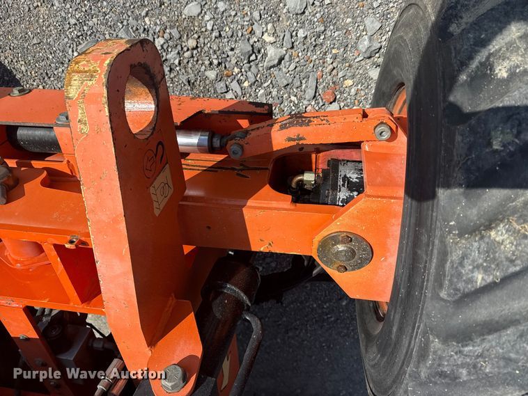 image for item EG8241 1999 JLG 450AJ boom lift