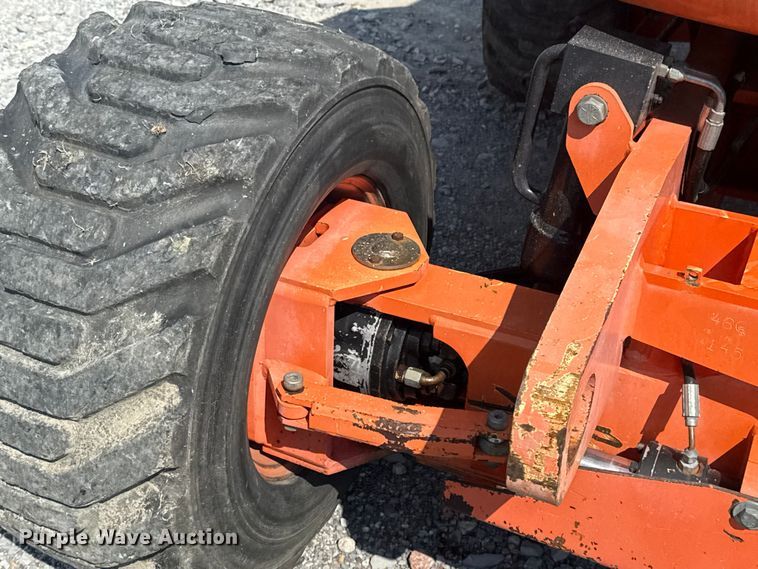 image for item EG8241 1999 JLG 450AJ boom lift