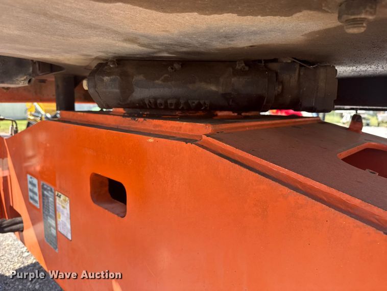 image for item EG8241 1999 JLG 450AJ boom lift