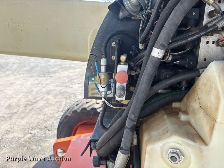 image for item EG8241 1999 JLG 450AJ boom lift