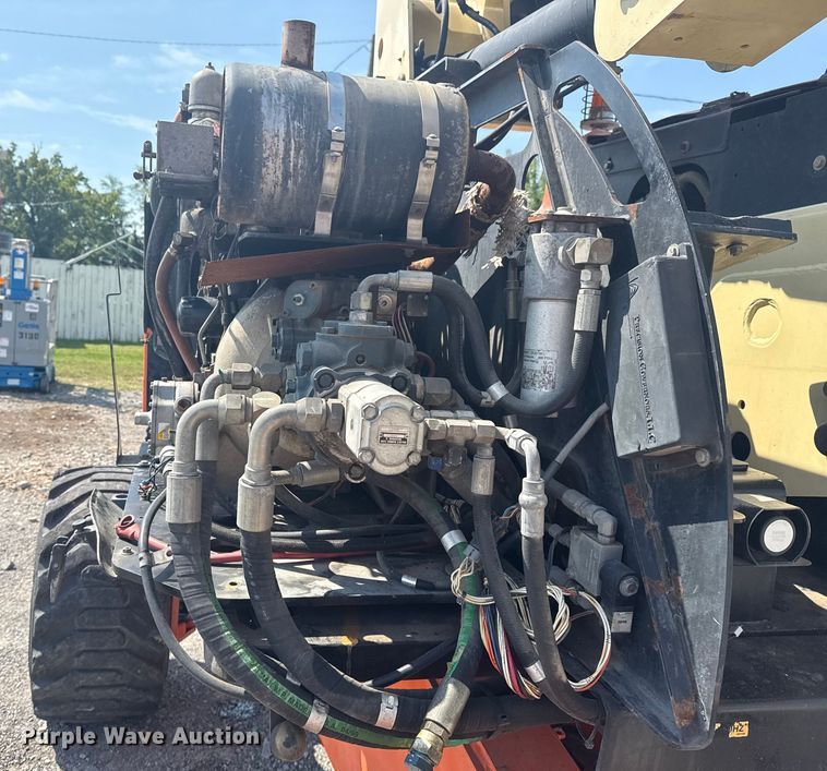 image for item EG8241 1999 JLG 450AJ boom lift