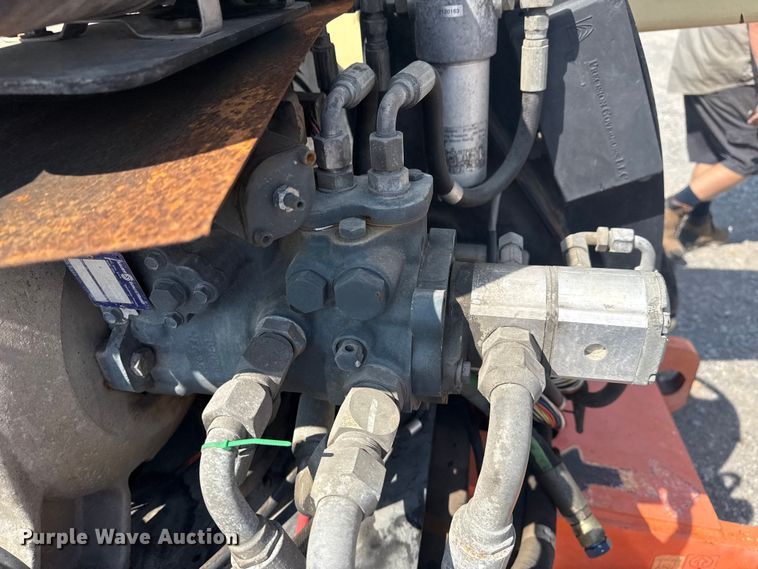 image for item EG8241 1999 JLG 450AJ boom lift