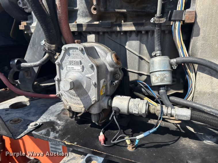 image for item EG8241 1999 JLG 450AJ boom lift