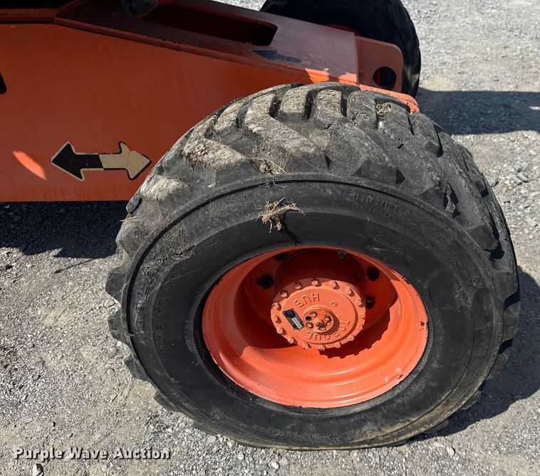 image for item EG8241 1999 JLG 450AJ boom lift