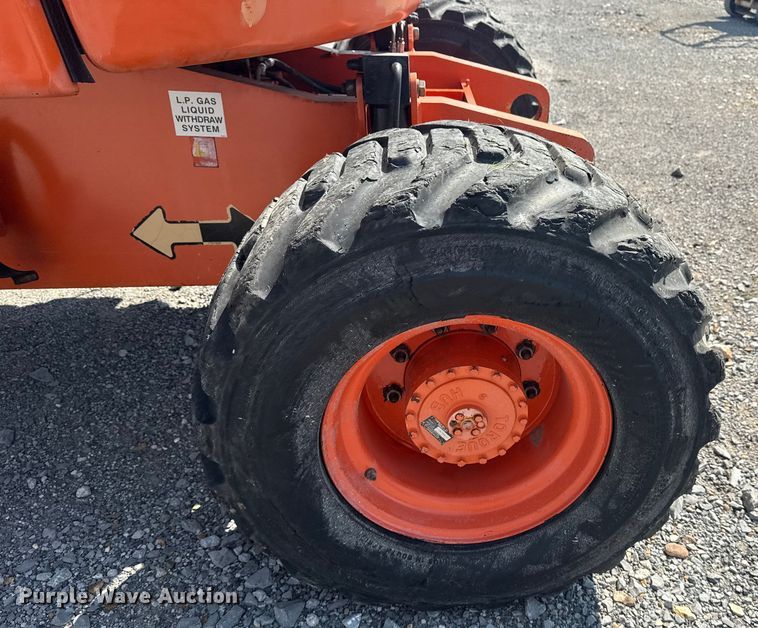 image for item EG8241 1999 JLG 450AJ boom lift