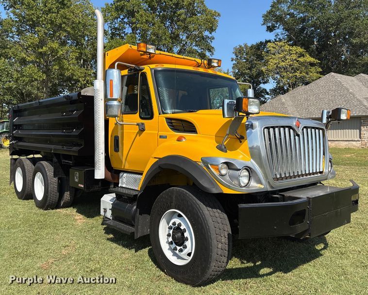 image for item EH7522 2012 International 7400 dump truck