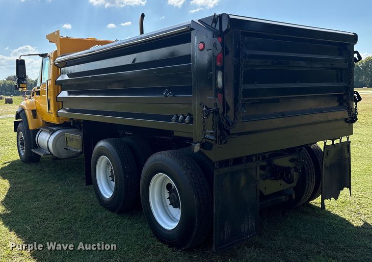 image for item EH7522 2012 International 7400 dump truck