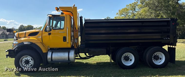 image for item EH7522 2012 International 7400 dump truck