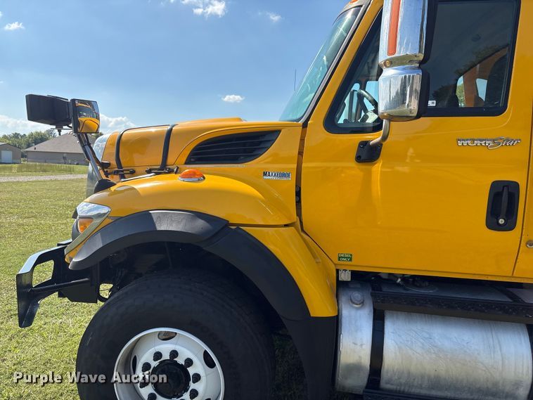 image for item EH7522 2012 International 7400 dump truck