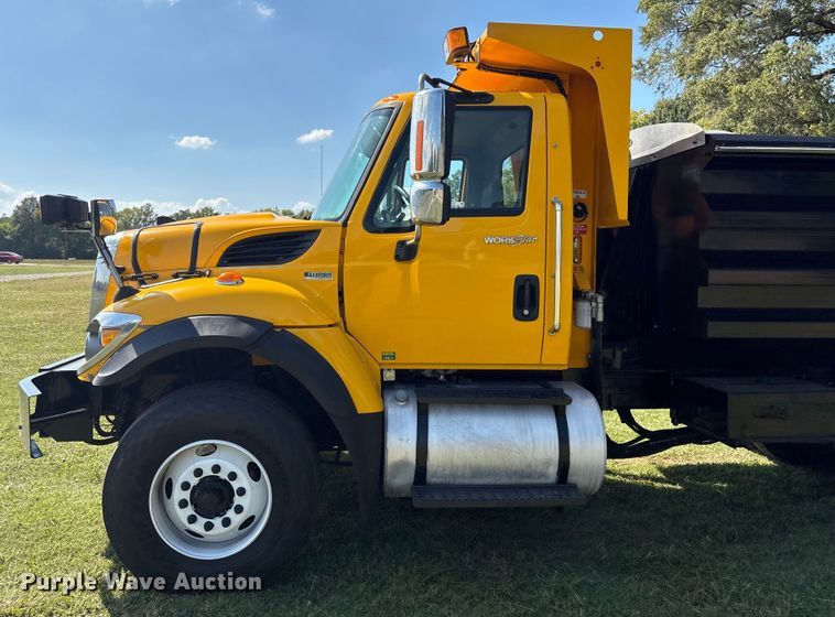 image for item EH7522 2012 International 7400 dump truck