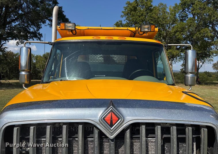 image for item EH7522 2012 International 7400 dump truck