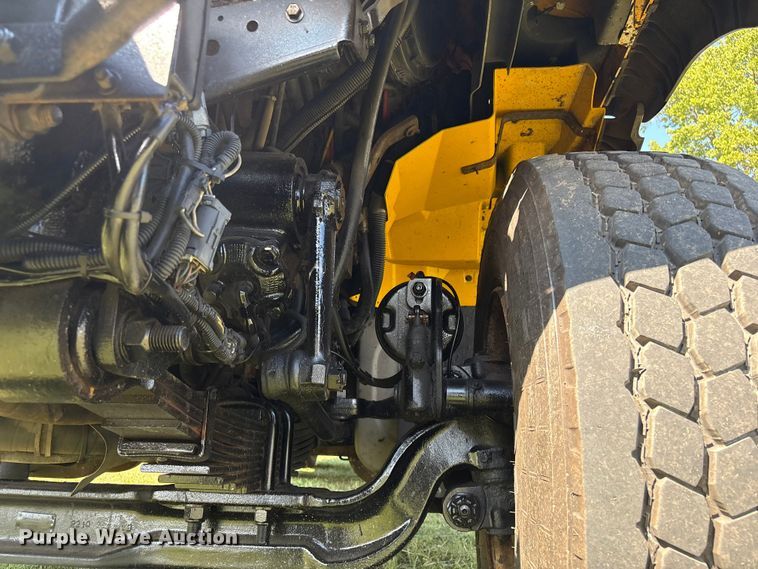 image for item EH7522 2012 International 7400 dump truck