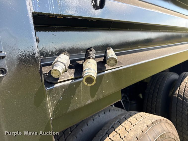 image for item EH7522 2012 International 7400 dump truck