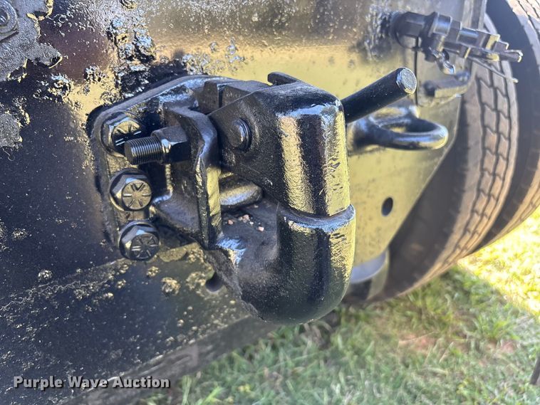 image for item EH7522 2012 International 7400 dump truck