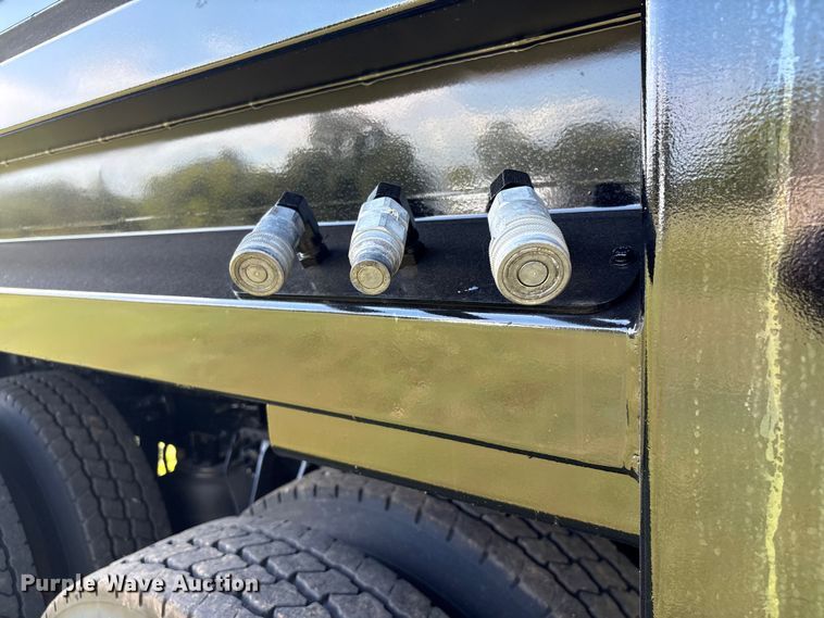 image for item EH7522 2012 International 7400 dump truck