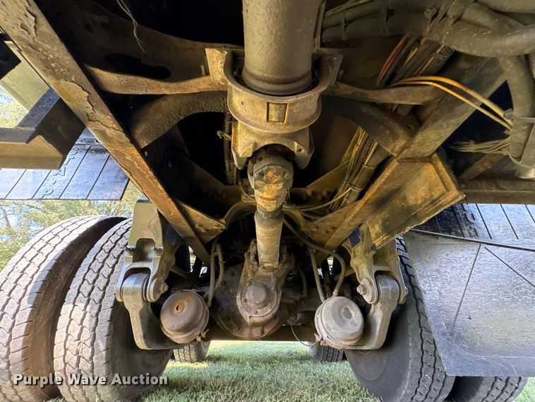 image for item EH7522 2012 International 7400 dump truck