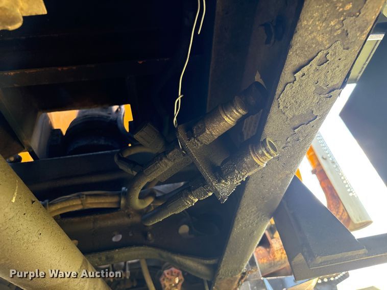 image for item EH7522 2012 International 7400 dump truck