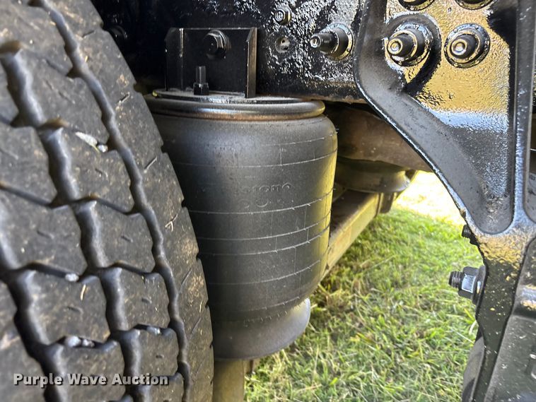 image for item EH7522 2012 International 7400 dump truck