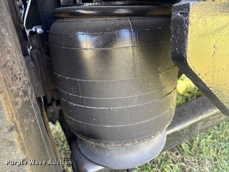 image for item EH7522 2012 International 7400 dump truck