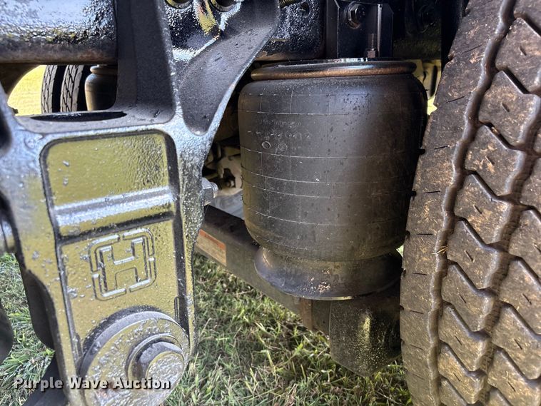 image for item EH7522 2012 International 7400 dump truck