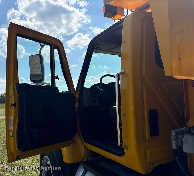 image for item EH7522 2012 International 7400 dump truck