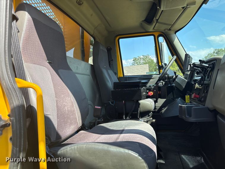 image for item EH7522 2012 International 7400 dump truck