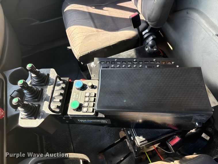 image for item EH7522 2012 International 7400 dump truck