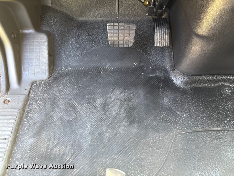 image for item EH7522 2012 International 7400 dump truck