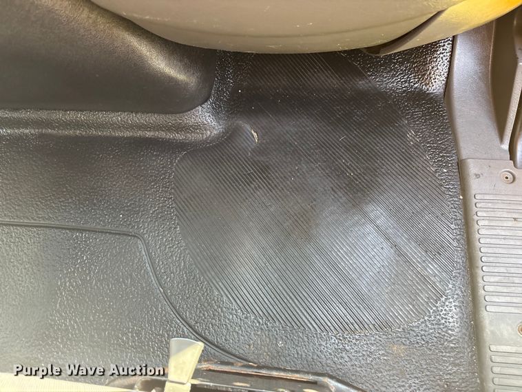 image for item EH7522 2012 International 7400 dump truck