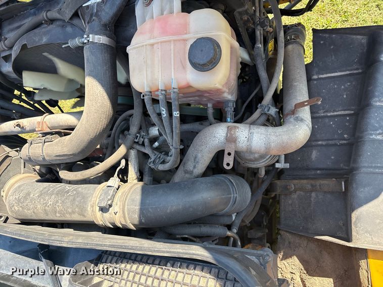 image for item EH7522 2012 International 7400 dump truck