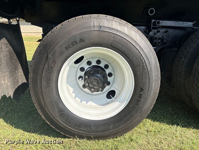 image for item EH7522 2012 International 7400 dump truck