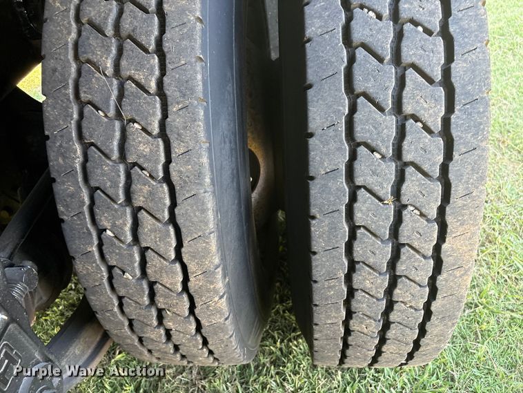 image for item EH7522 2012 International 7400 dump truck